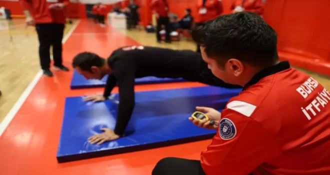 Bursa’da itfaiye eri olabilmek için ter döktüler