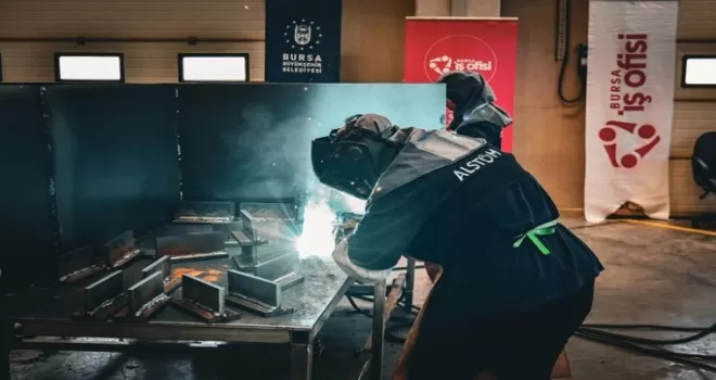 Bursa’da kadınlar istihdam için kaynağından öğreniyor