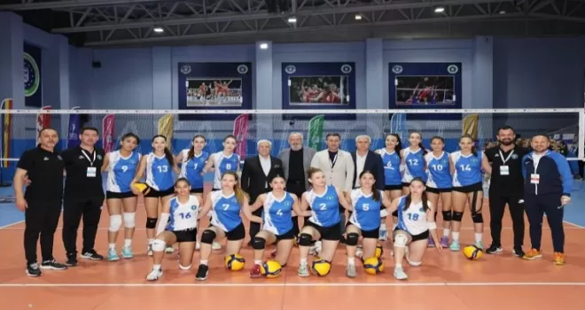 Bursa’da Kardeş Şehirler Voleybol Turnuvası başladı