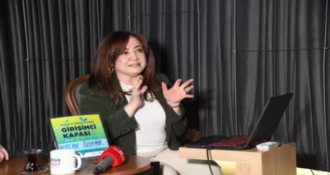 Bursa’da Nurcan Özdemir Osmangazili gençlere girişimcilik yolculuğunu anlattı