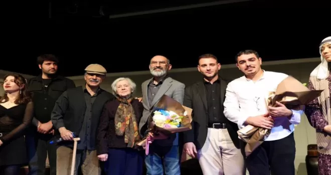 Bursa Gemlik’te ’Özgür Aksoy Tiyatro Günleri’ne görkemli final