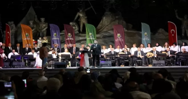Bursa İnegöl Belediyesi TSM Korosu’ndan muhteşem konser