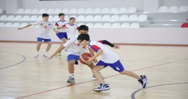 Bursa İnegöl’de Spor Festivali basketbol müsabakalarıyla start aldı