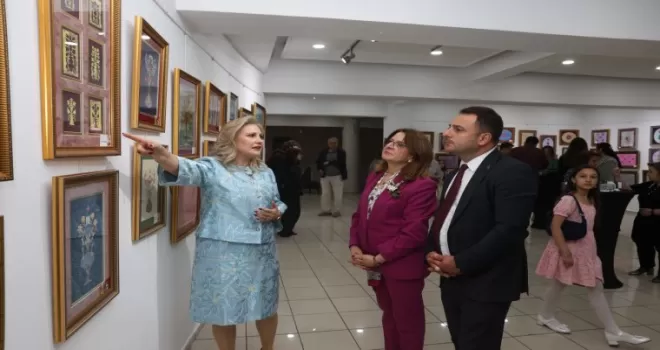 Bursa Nilüfer’de ebru ve kaat-ı sergisi açıldı