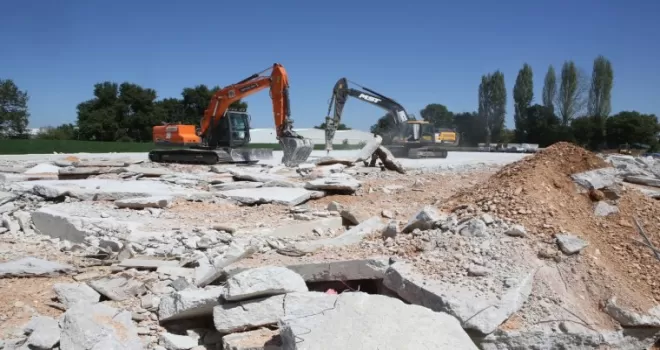 Bursa Nilüfer’de kaçak yapılara temelden müdahale