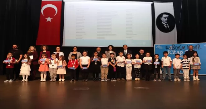 Bursa Nilüfer’de kitap kurtları ödüllendirildi