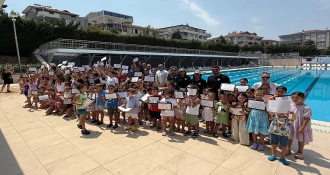 Bursa Nilüfer’de minik sporcular sertifikalandı
