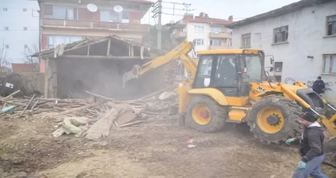 Bursa Yenişehir’de metruk binalara vize yok