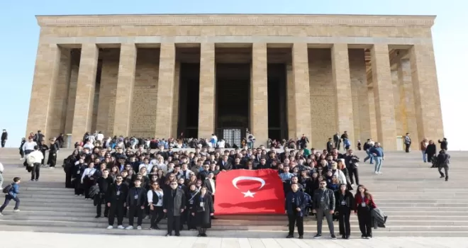 Bursalı 300 genç Ata’nın huzurunda