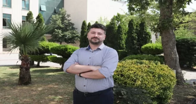 Bursalı akademisyene uluslararası ’en iyi bildiri’ ödülü
