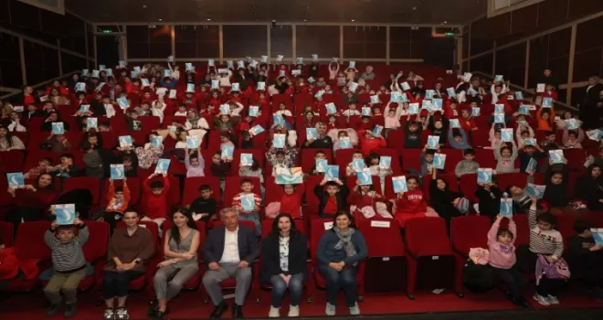 Bursalı minikler “Kızıl Kaptan” ile hayal yolculuğuna çıktı