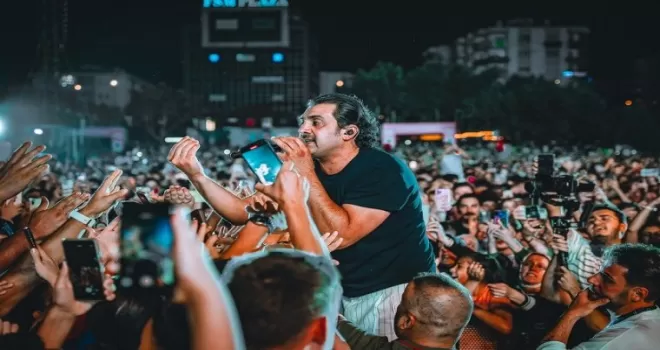 Bursalılar Bayhan ile coştu