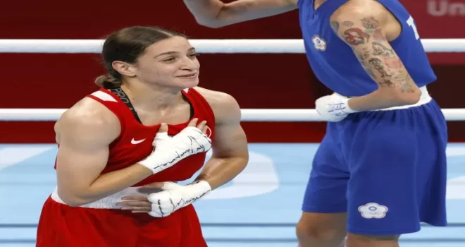 Buse Naz Çakıroğlu gümüş madalya kazandı
