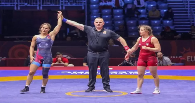 Buse Tosun Çavuşoğlu finalde

