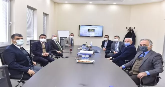 Büyükşehir tıbbi ve katı atıkları toplayıp imha ediyor
