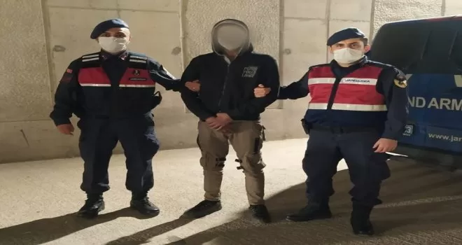 Çaldıkları demirleri hurdacıya satan 3 kişi yakalandı
