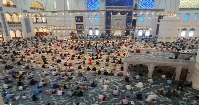 Çamlıca Cami’nde bayram namazı coşkusu

