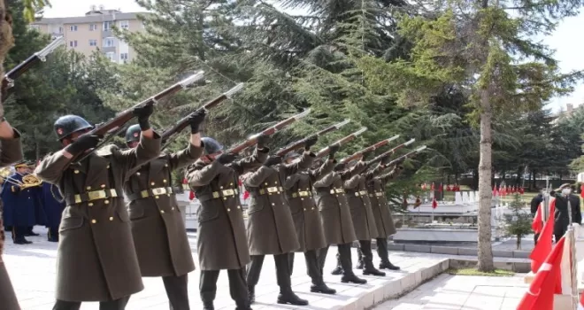 Çanakkale Zaferi’nin 106. yılında tüm şehitler anıldı
