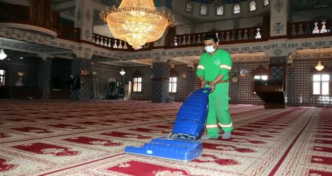 Çankaya  camileri “yeni normale” hazırlanıyor
