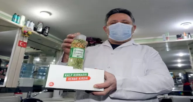 Çankaya’dan berberlere pandemi maskesi
