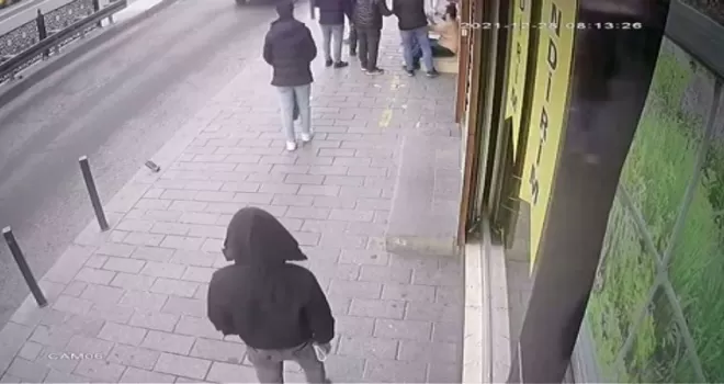 Çarpıp kaçtı, yakalanınca kıyafetlerini çıkardı
