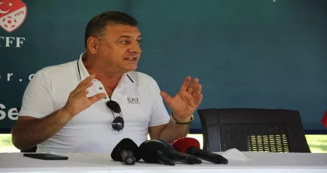 Çaykur Rizespor yeni transferlerini tanıttı
