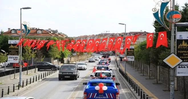 Çekmeköy’de 29 Ekim Cumhuriyet Bayramı Türk bayraklı konvoy ile kutlandı
