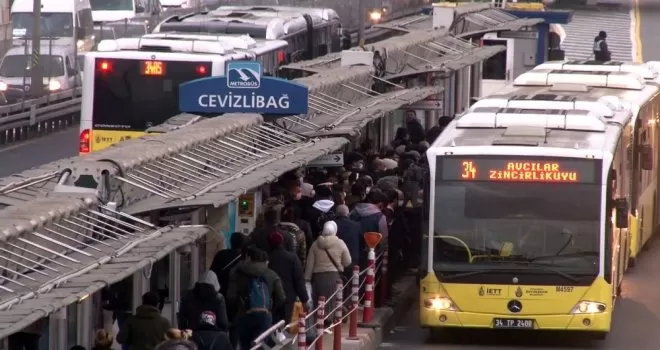 Cevizlibağ’da adeta insan seli
