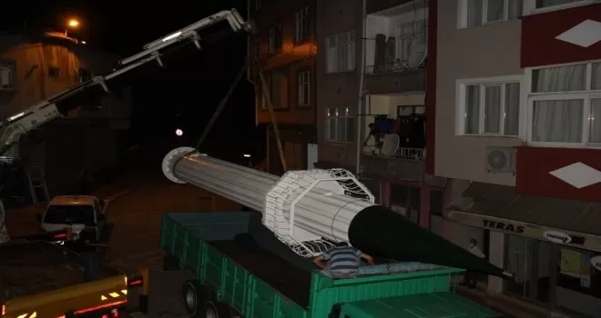 Çifte Minaresi ile ünlü Sivas’a Rize’den minare gönderdiler
