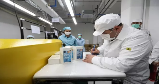 Çinli akıllı telefon devi Türkiye’de test üretimine başladı
