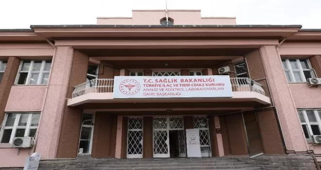 Covid-19 aşısının analizleri Sağlık Bakanlığı laboratuvarlarında yapılıyor

