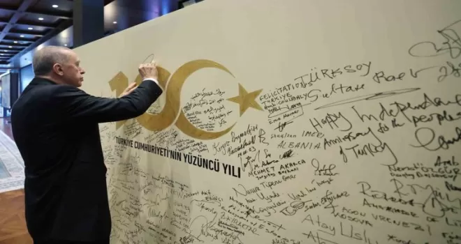 Cumhurbaşkanı Erdoğan, 29 Ekim Cumhuriyet Bayramı tebriklerini kabul etti

