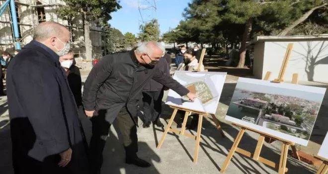 Cumhurbaşkanı Erdoğan, Divanhane binasını inceledi
