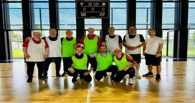 Cumhurbaşkanı Erdoğan,  ekibiyle basketbol maçı yaptı
