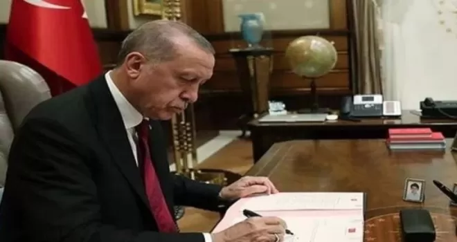 Cumhurbaşkanı Erdoğan imzaladı... 8 üniversitede 9 bölüm kapatıldı