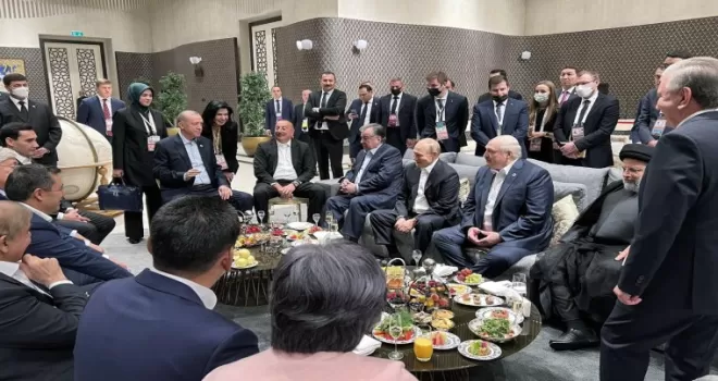 Cumhurbaşkanı Recep Tayyip Erdoğan ŞİO Zirvesinde liderlerle bir araya geldi.