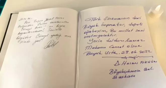 Cüneyt Arkın için hastaneye anı defteri konuldu
