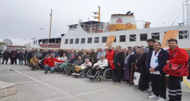 Darülaceze sakinleri denizle buluştu