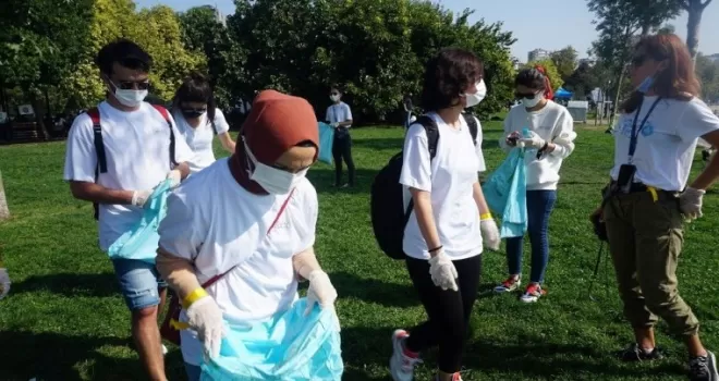 DeFacto’dan Uluslararası Kıyı Temizleme Günü’nde anlamlı etkinlik
