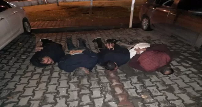 Denetimde alkollü yakalanan FETÖ’cüler polise saldırdı
