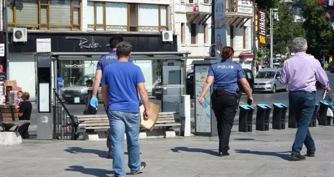 Denizde can pazarı
