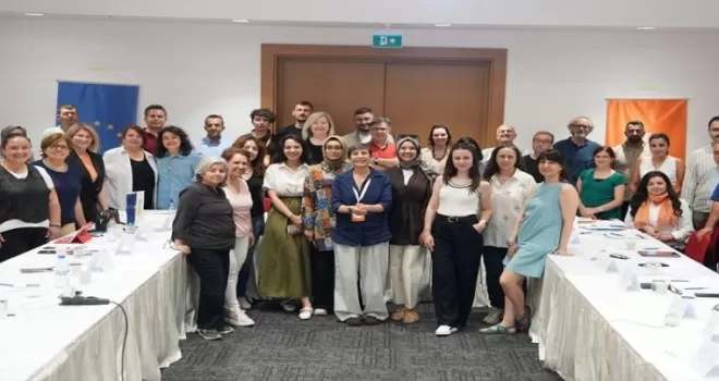 Denizli’de 40 STK’ya kapsamlı eğitim