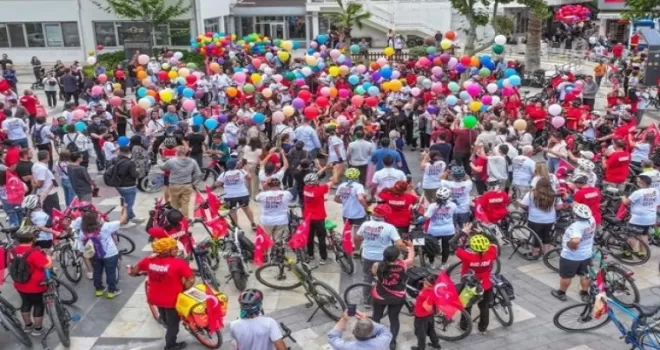 Denizli’de Umuda Pedal Çevir Bisiklet Şenliği