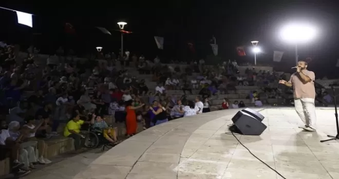 Denizli’de yaz konserleri binlerce sanatseveri buluşturdu