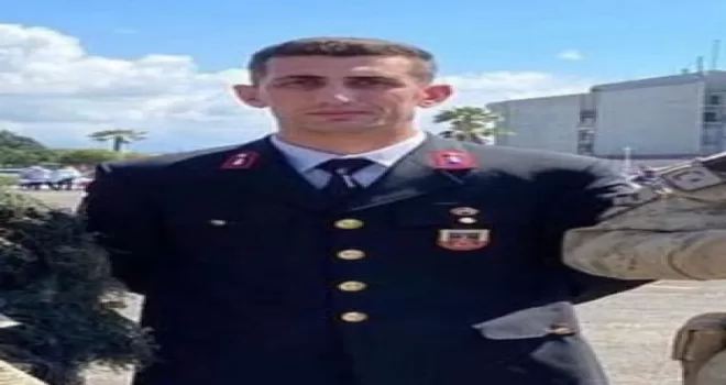 Depremde hayatını kaybeden uzman çavuş son yolculuğuna uğurlandı
