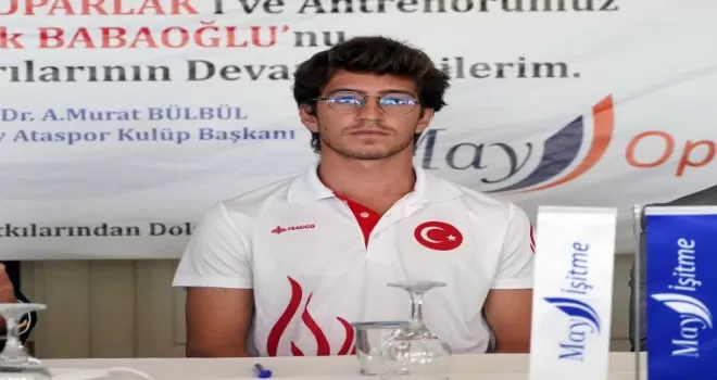 Derin Toparlak: "İstiklal Marşı okunurken hissettiklerim yorgunluğumu unutturdu"
