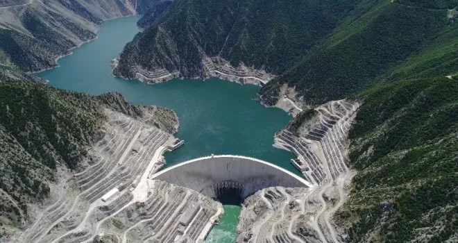 Deriner Barajı yüzde 77 doluluk seviyesine ulaştı
