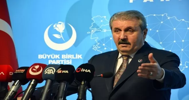 Destici’den kongre açıklaması
