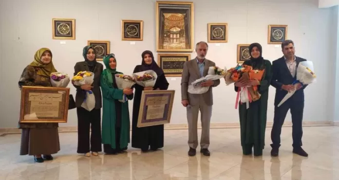 "Dilfiruz Resim ve Ebru Sergisi" Esenler’de sanatseverlerle buluştu
