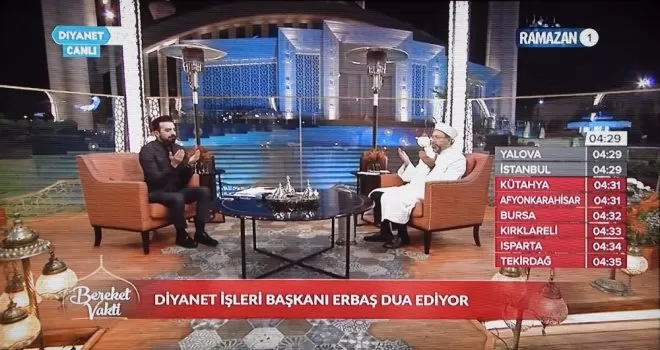 Diyanet İşleri Başkanı Erbaş, ilk sahurda Diyanet TV’nin konuğu oldu
